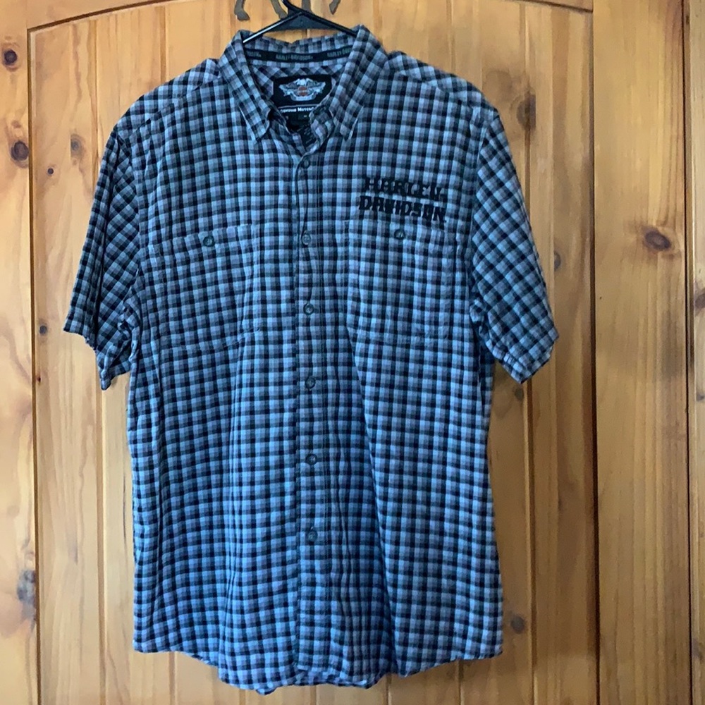 Men’s Harley Davidson shirt
